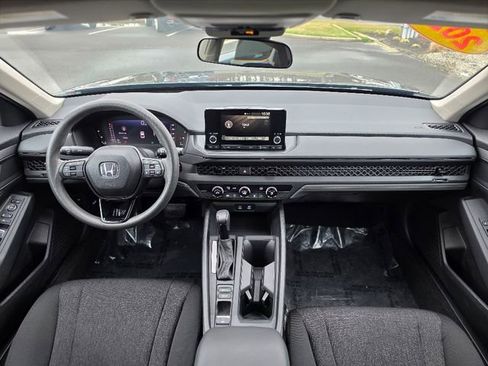 Used 2025 Honda Accord LX image 30