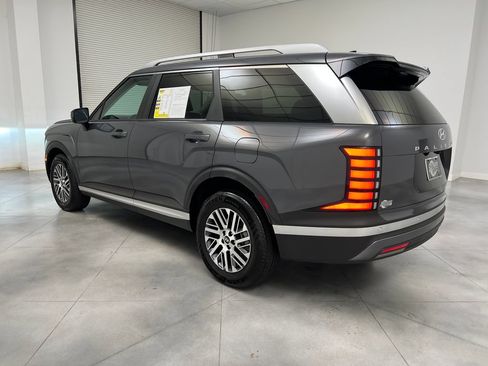 Used 2026 Hyundai Palisade SEL FWD image 6