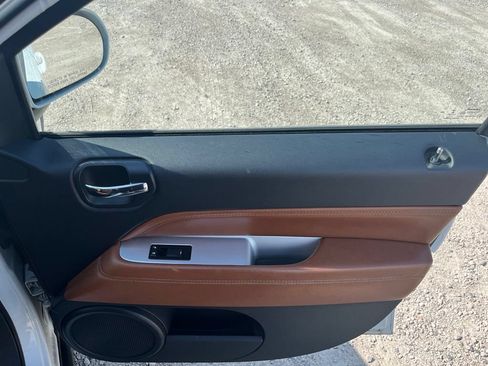 Used 2014 Jeep Compass Limited w/ Sun/Sound Group AWD/4WD image 36