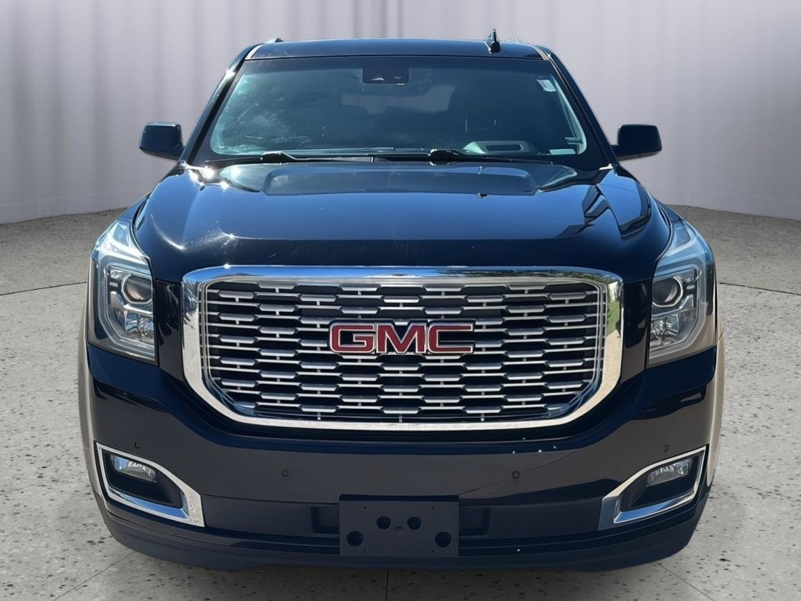 Used 2019 GMC Yukon Denali w/ Denali Ultimate Package AWD/4WD image 8