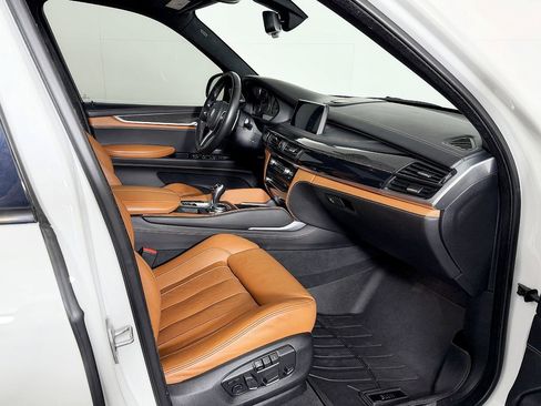 Used 2016 BMW X5 M image 63