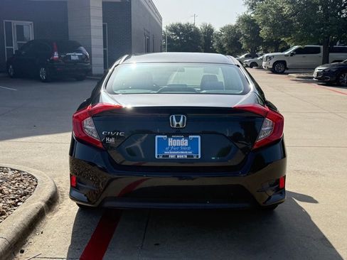 Used 2016 Honda Civic EX image 4