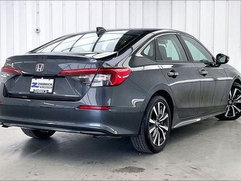 Certified 2024 Honda Civic EX image 12