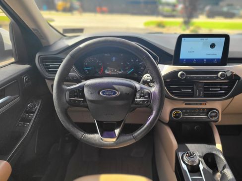 Used 2020 Ford Escape SEL AWD/4WD image 9