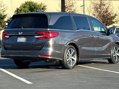 Used 2023 Honda Odyssey Touring image 5
