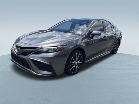 Used 2021 Toyota Camry SE FWD image 8