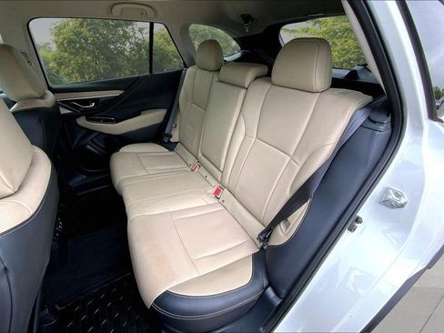 Used 2022 Subaru Outback Limited AWD/4WD image 21