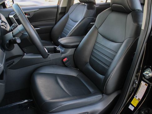 Used 2023 Toyota RAV4 XLE Premium FWD image 14
