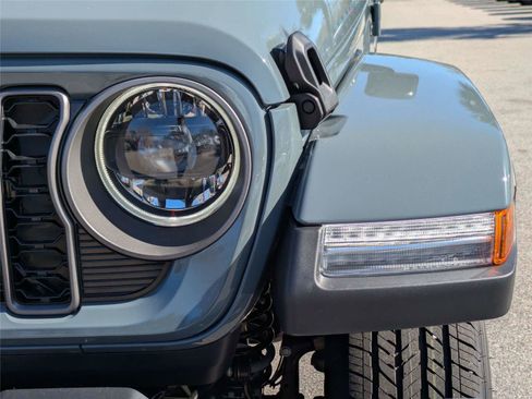 New 2026 Jeep Gladiator Sport image 12