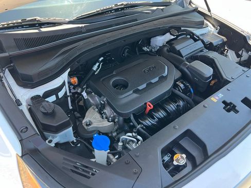 Used 2019 Hyundai Santa Fe SEL FWD image 47