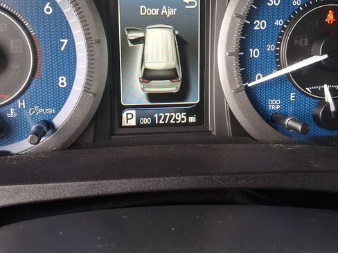 Used 2016 Toyota Sienna XLE Premium AWD/4WD image 26