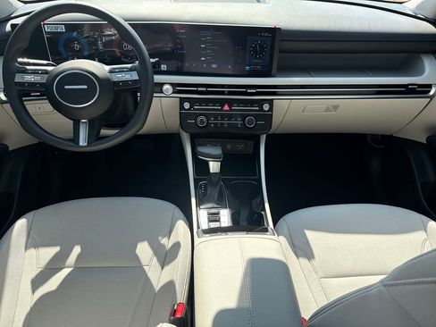 Certified 2026 Hyundai Tucson SE image 11