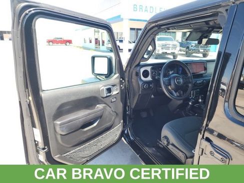 Used 2024 Jeep Wrangler Unlimited Sport AWD/4WD image 19