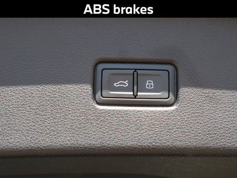 Used 2022 Audi SQ5 Prestige AWD/4WD image 18