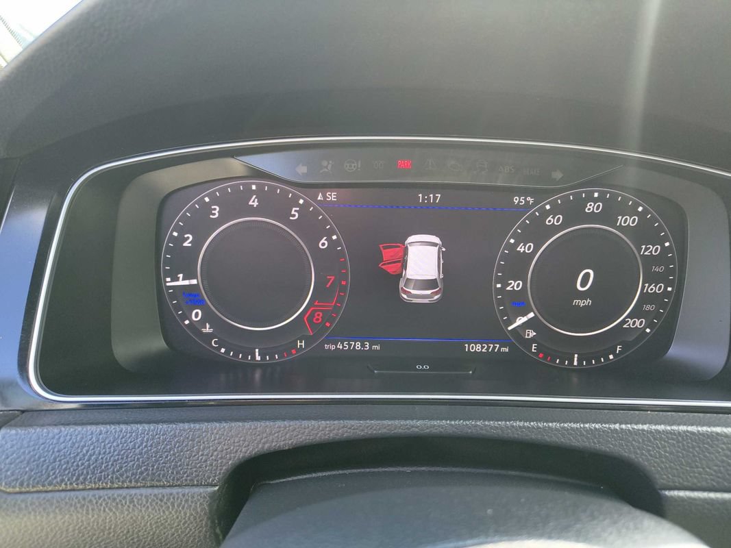 Used 2019 Volkswagen Golf R 4-Door AWD/4WD image 9