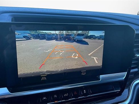 Used 2022 Chevrolet Silverado 1500 LT image 21