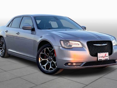 Used 2015 Chrysler 300 S image 2