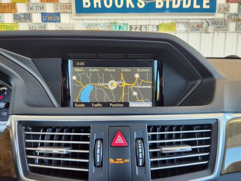 Used 2011 Mercedes-Benz E 350 Sedan image 18