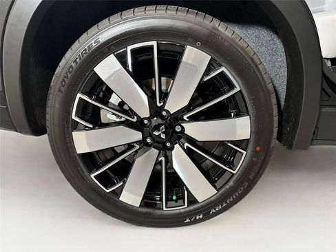 New 2026 Mitsubishi Outlander SEL FWD image 35