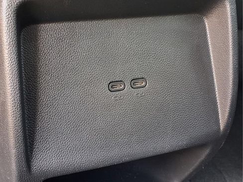 Used 2025 Chevrolet Equinox EV LT FWD image 20