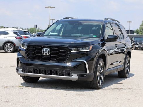 Used 2024 Honda Pilot Elite image 6