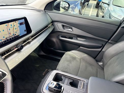 Used 2023 Nissan Ariya FWD image 26