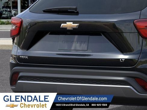 New 2026 Chevrolet Trax LT FWD image 14