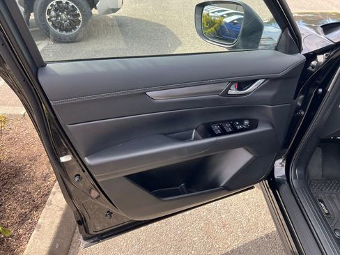 Used 2025 MAZDA CX-5 AWD 2.5 S w/ Preferred Package image 11