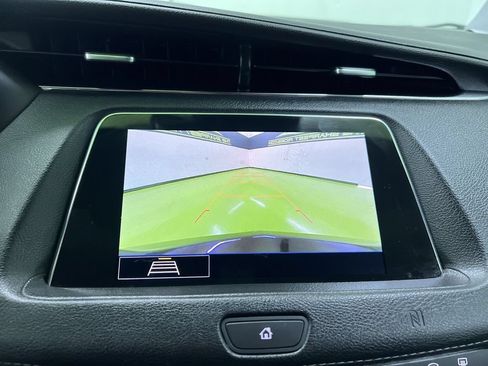 Used 2020 Cadillac XT4 Premium Luxury FWD image 22