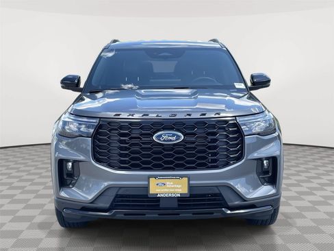 Certified 2026 Ford Explorer ST-Line AWD/4WD image 4