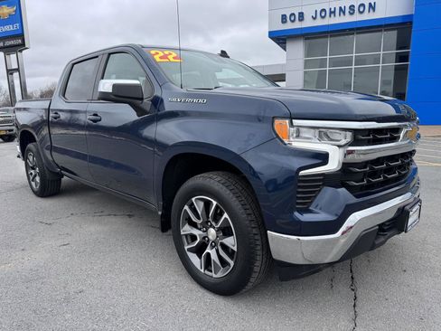 Used 2022 Chevrolet Silverado 1500 LT image 1