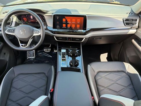 New 2026 Volkswagen Atlas Peak Edition AWD/4WD image 16