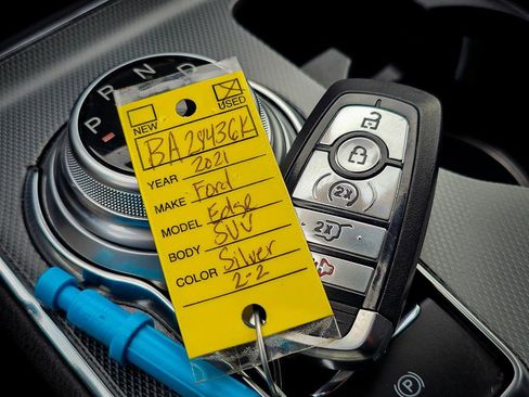 Used 2021 Ford Edge Titanium w/ Class II Trailer Tow Package image 49