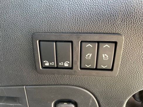 Used 2019 GMC Yukon Denali w/ Denali Ultimate Package AWD/4WD image 6