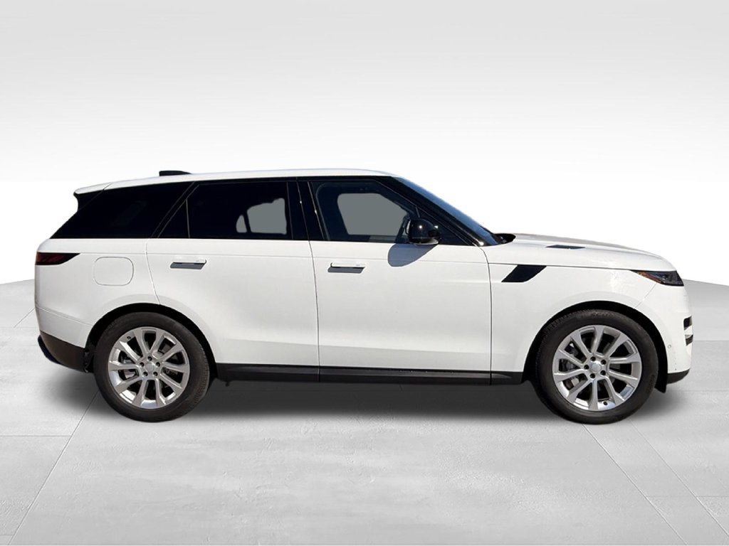 Used 2025 Land Rover Range Rover Sport SE AWD/4WD image 7