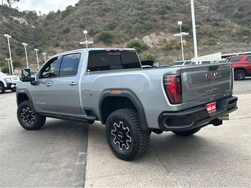 New 2026 GMC Sierra 2500 AT4X image 3