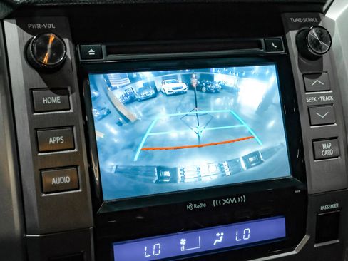 Used 2017 Toyota Tundra Limited image 21