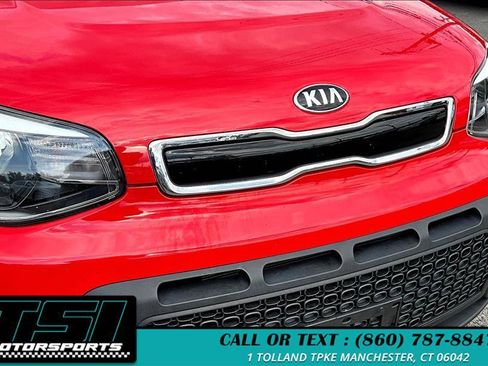 Used 2015 Kia Soul + image 28