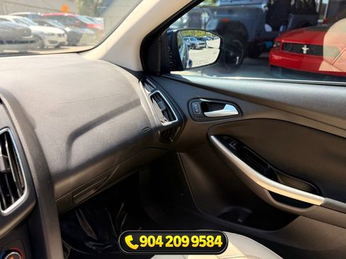 Used 2016 Ford Focus Titanium w/ Exterior Protection Package FWD image 15