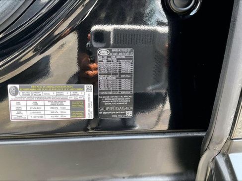 Used 2025 Land Rover Range Rover Sport SE AWD/4WD image 19