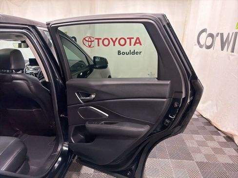 Used 2024 Acura RDX SH-AWD image 11