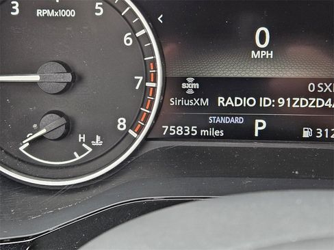 Used 2022 Nissan Pathfinder SV image 30