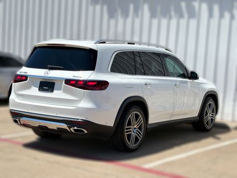 Used 2024 Mercedes-Benz GLS 450 4MATIC image 9