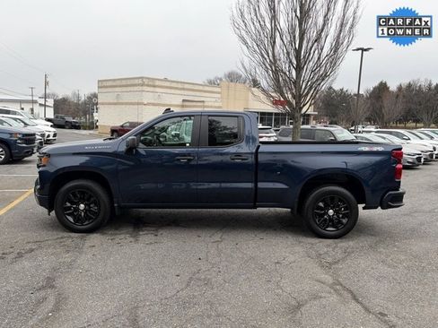 Used 2023 Chevrolet Silverado 1500 Custom image 4