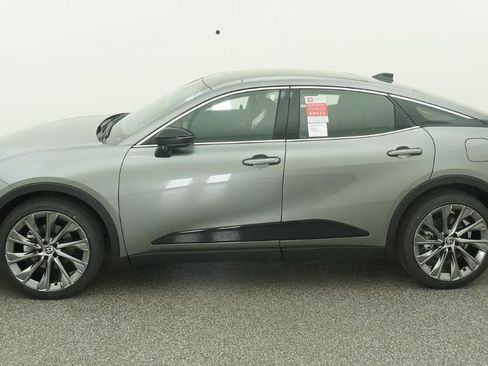 New 2026 Toyota Crown Limited w/ Advanced Technology Package image 3