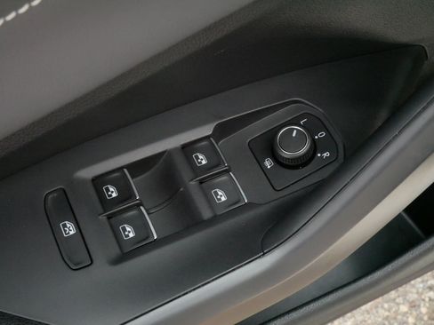 Certified 2026 Volkswagen Jetta SEL FWD image 19