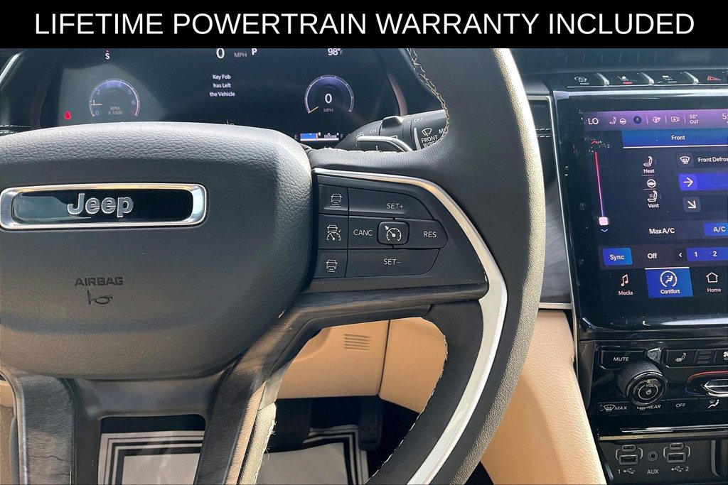 Used 2025 Jeep Grand Cherokee L Limited w/ Luxury Tech Group II RWD image 17