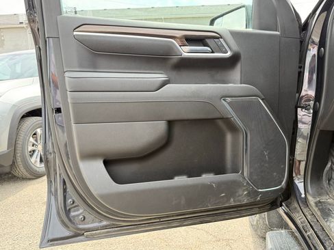 Used 2023 Chevrolet Silverado 1500 LT Trail Boss w/ Protection Package AWD/4WD image 12