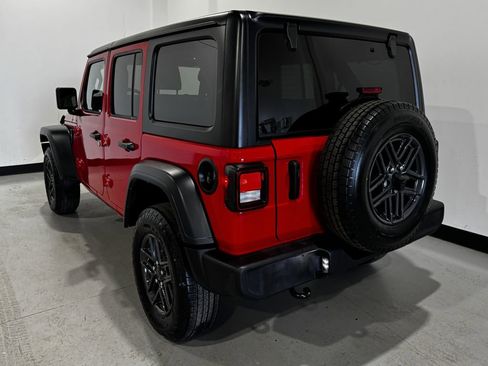 Used 2025 Jeep Wrangler Unlimited Sport AWD/4WD image 37