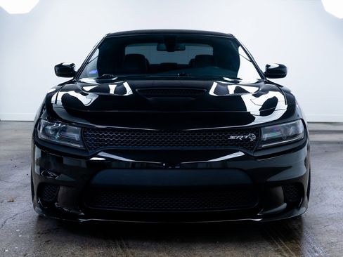 Used 2018 Dodge Charger SRT Hellcat image 2